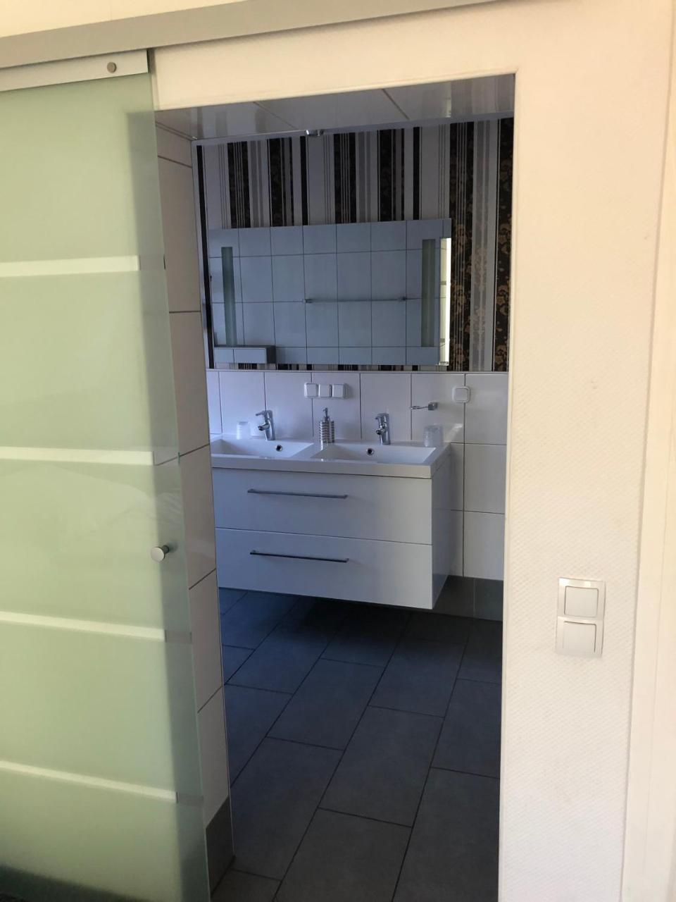Fettehenne Gaestehaus Erkrath Εξωτερικό φωτογραφία